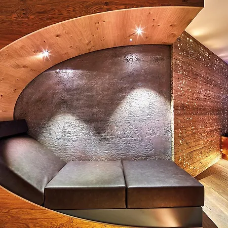 Garni Montes Hotel