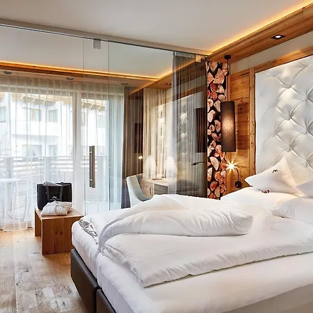 Garni Montes 4* 피스