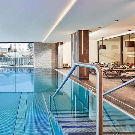 호텔 Garni Montes 4*